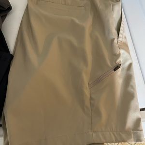 Men’s golf shorts / waist 38